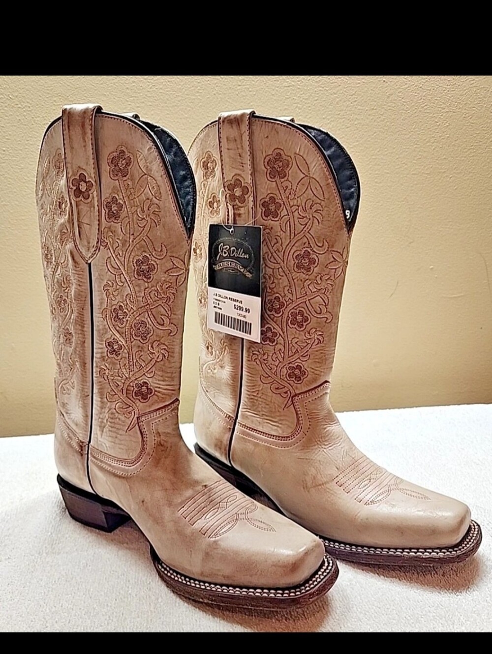 NWT J.B. Dillon Reserve Floral Embroidered Western Boots 8.5 B Tan
